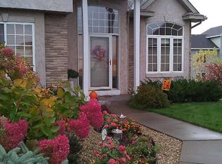832 Kayla Ln, Hanover, MN 55341