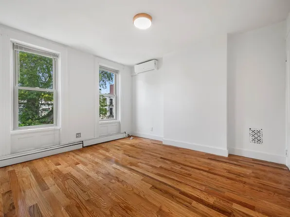 571 Mac Donough Street image 24 of 29