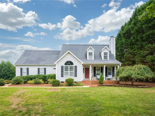 7710 Sorrel Run Ct, Summerfield, NC 27358