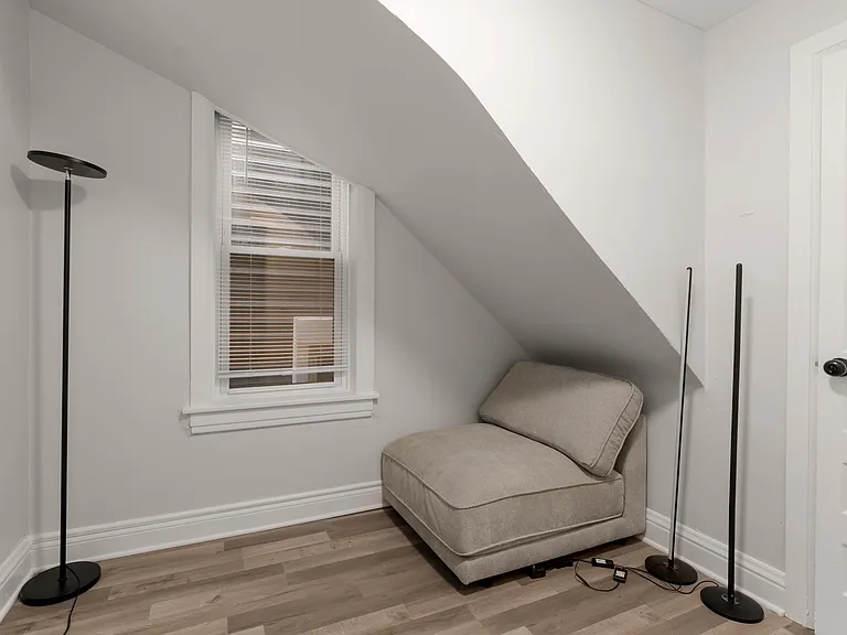 2934 N Sawyer Ave #1 — Photo 8