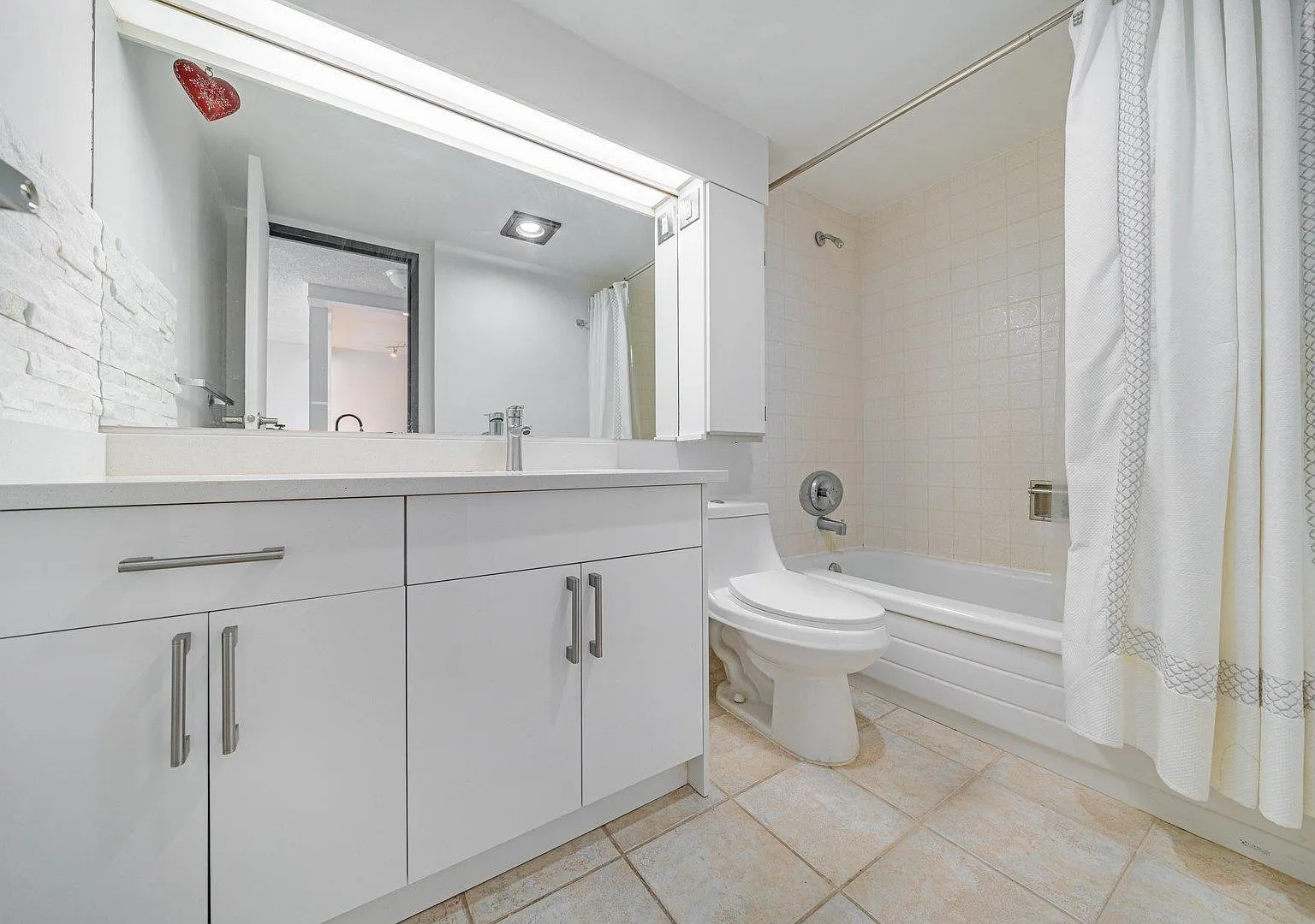 1 bed, 540 sqft, $2,300 — Photo 4