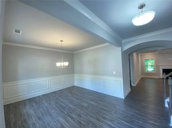 1754 Holman Forest Ct, Hoschton, GA 30548