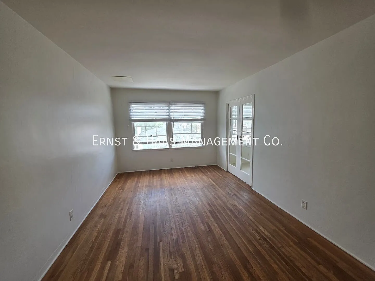 311 Bay Shore Ave — Photo 4