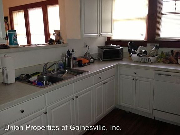 2nd image of 1217 SW 4th Ave