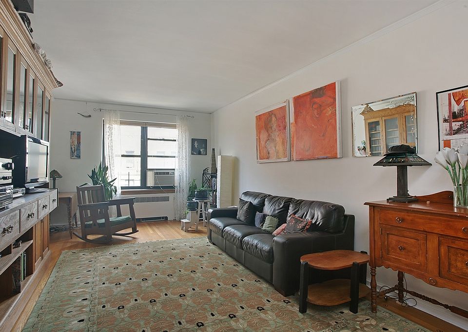 1st image of 251 Seaman Ave APT 6L