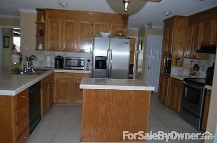 4th image of 111 Chapelwood Dr