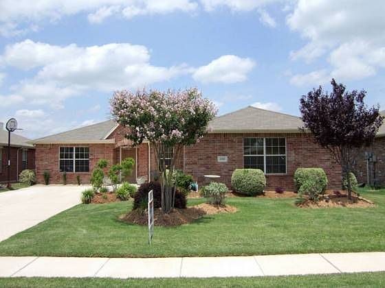 1st image of 4305 Fieldwood Dr