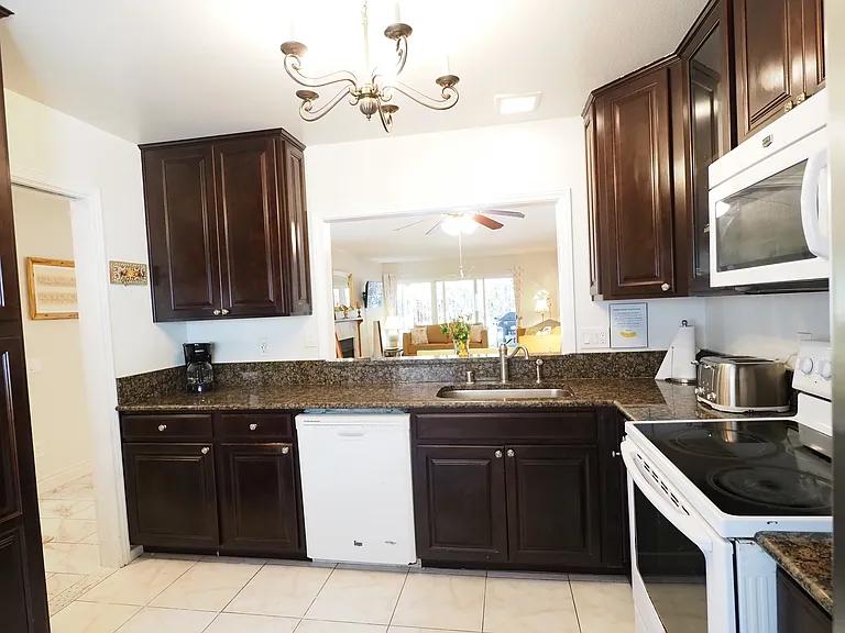 3525 Lebon Dr #13 — Photo 9