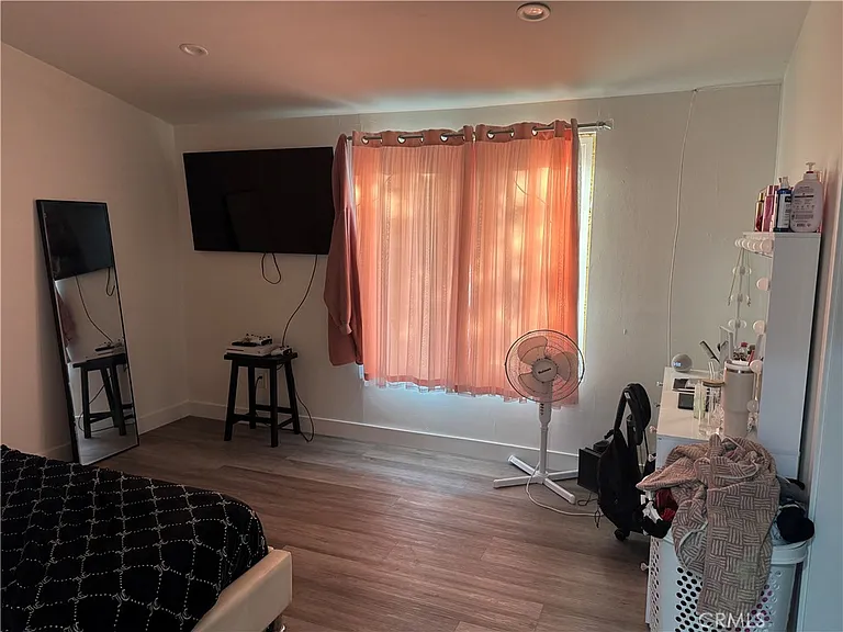 2128 W Larkspur Dr — Photo 9