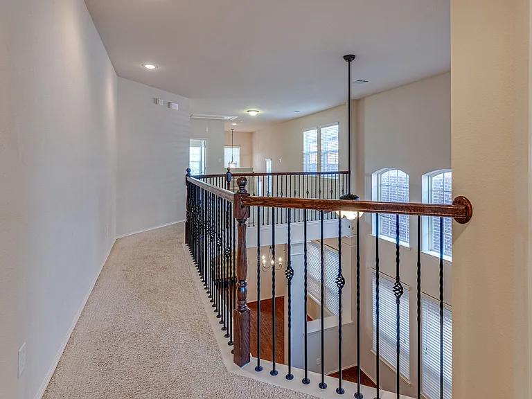 219 Knapford Sta — Photo 22