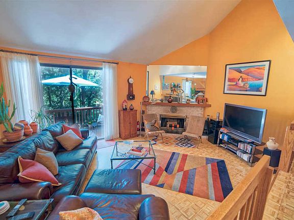 2nd image of 414 Egret Ln #414