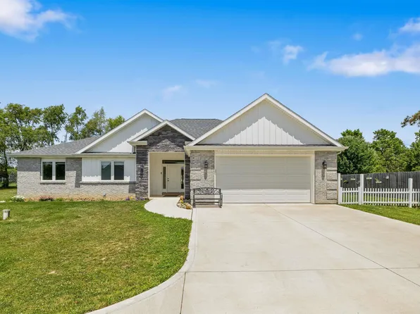 9883 Gerig Rd, Leo, IN 46765