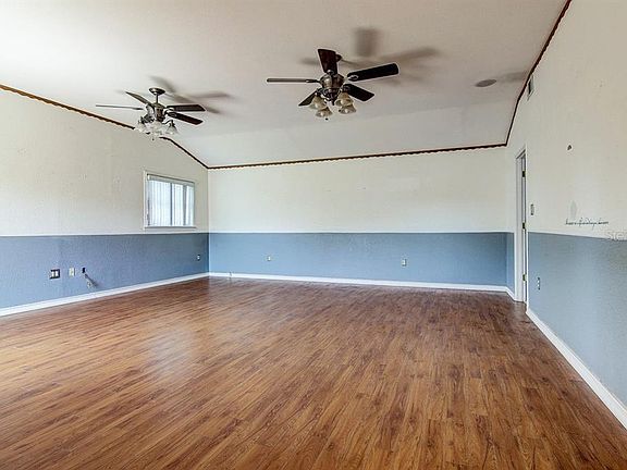 3rd image of 4928 36th Ave N