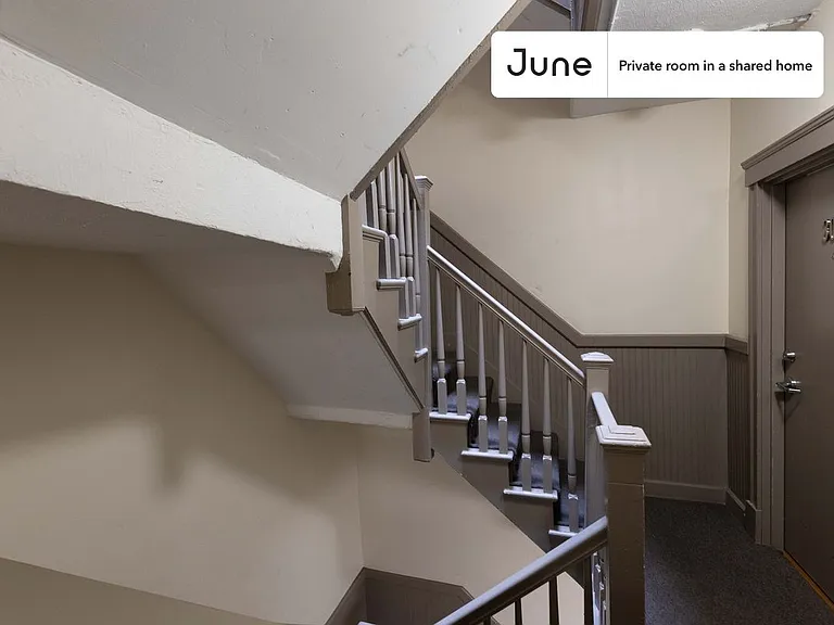 452 Hanover St #B — Photo 11