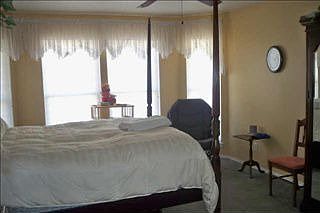 4th image of 307 Bahama Ct