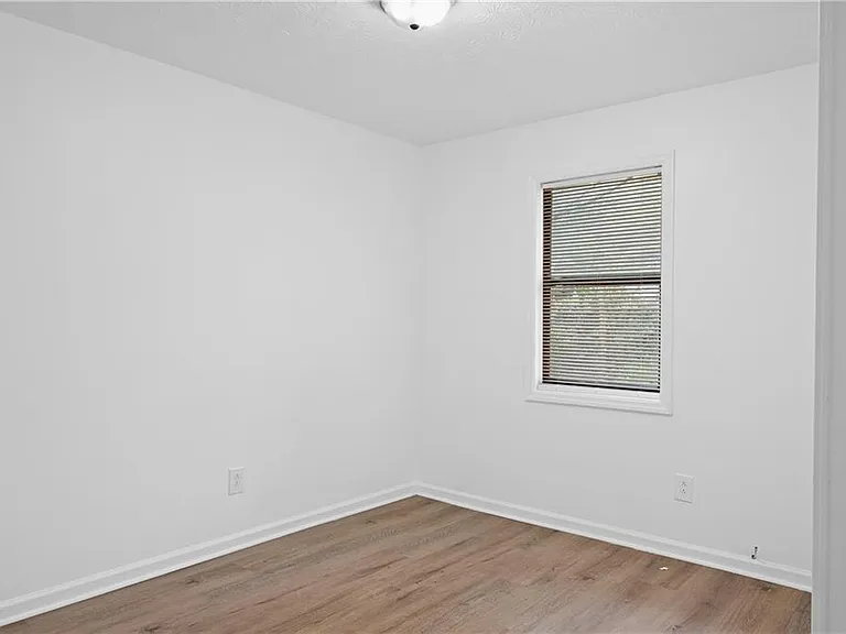 1012 Davis St #12 — Photo 11