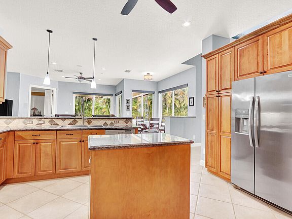 3rd image of 115 Bryce Lane