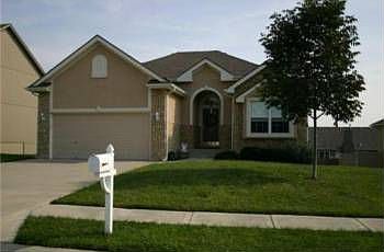 1st image of 707 Albatross Dr