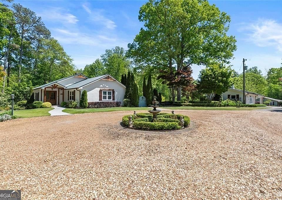 1st image of 155 Crowe Rd