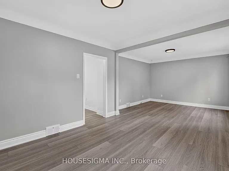 342 Carlton St — Photo 5