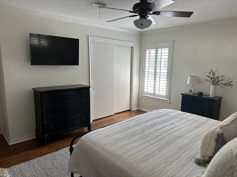 6431 Woodcrest Ln — Photo 23