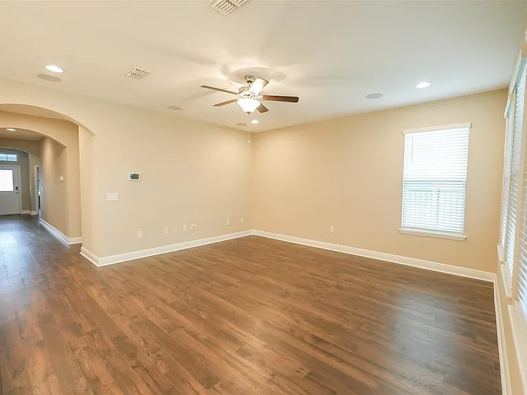 16284 Admirals Cove Ln — Photo 6