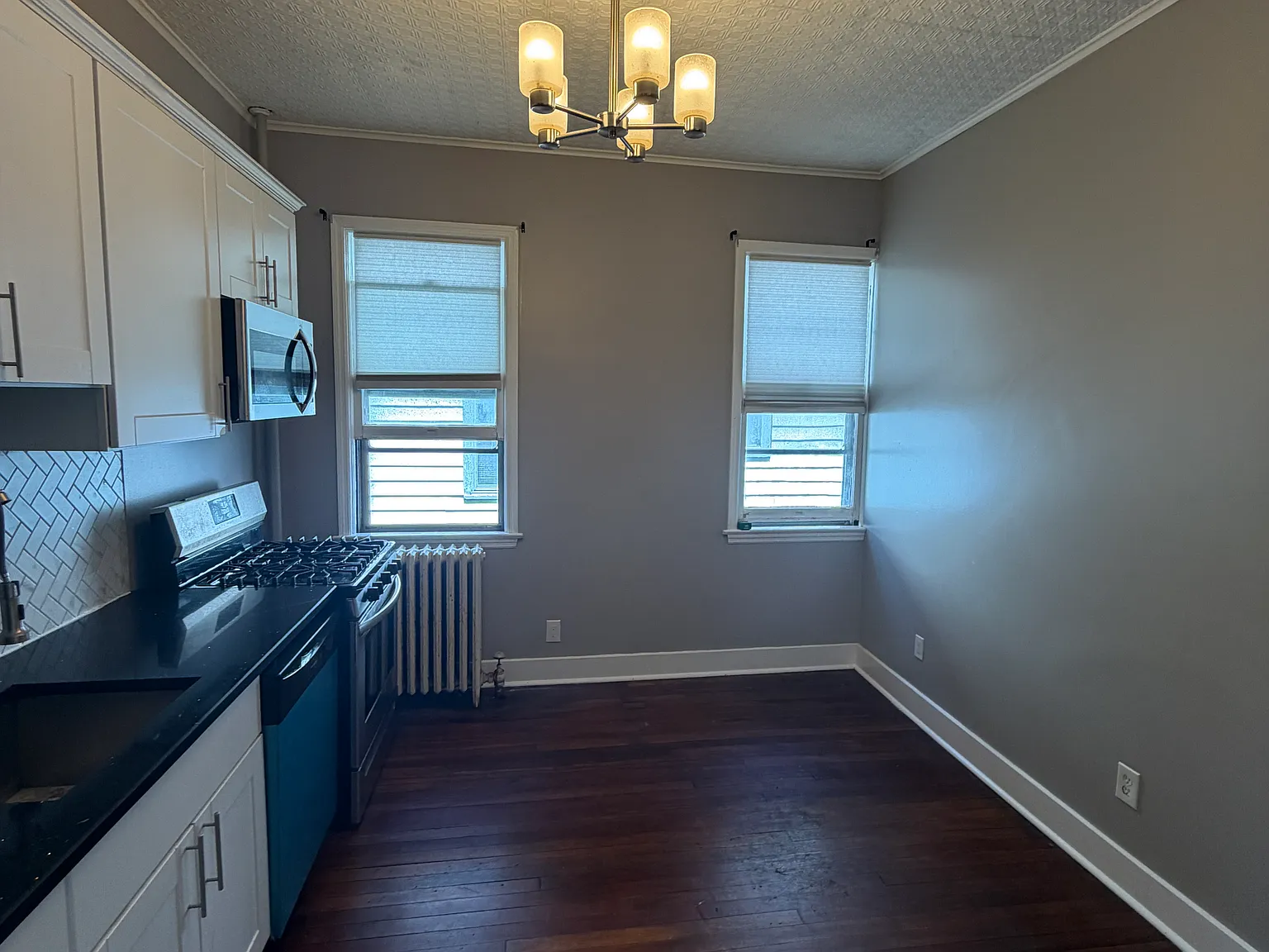 2 bed, 800 sqft, $1,500 — Photo 3
