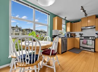 9339 University Cres #403, Burnaby, BC V5A4Y1