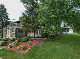 3954 Inwood Ave, Dubuque, IA 52001