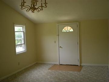 3rd image of 7239 Ellenridge Dr