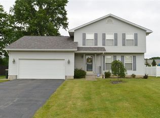 1177 Mulberry Run, Mineral Ridge, OH 44440