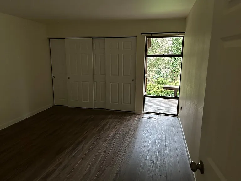 5705 Grove St — Photo 7