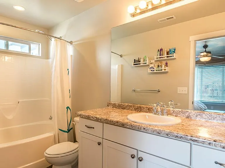 741 W Gallant Dr — Photo 14