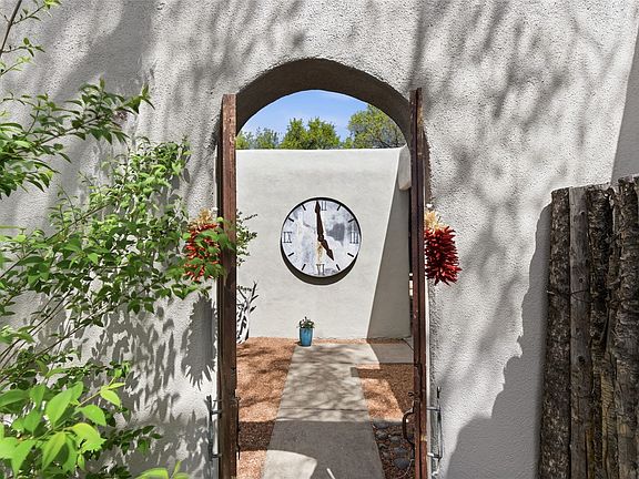 3rd image of 265 Camino De La Sierra
