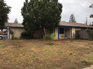 1301 E Laurel Ave, Tulare, CA 93274