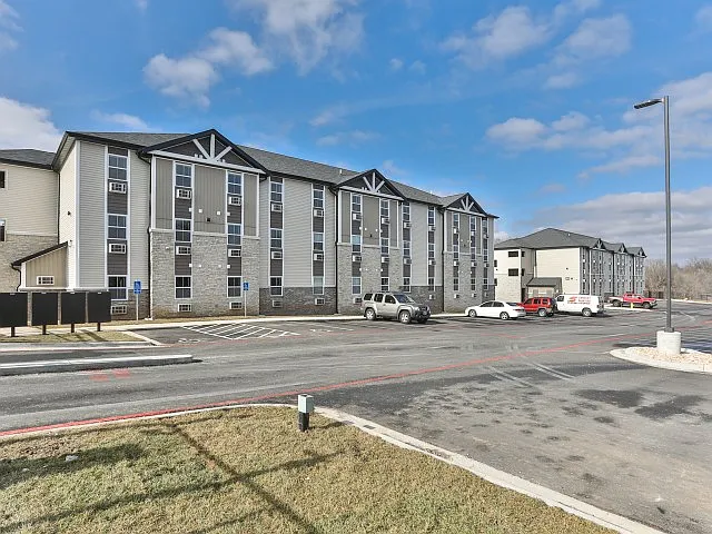 Northgate Apartments — Photo 13