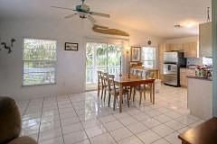 Kitchen Dining Area