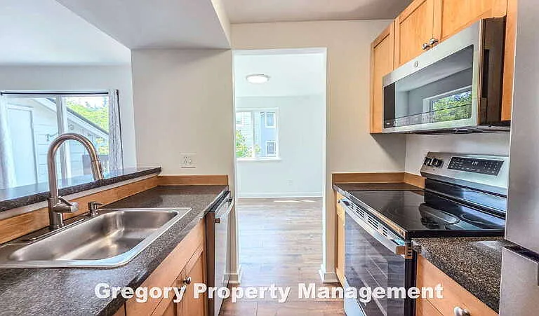 6700 NE 182nd St #B302 — Photo 15