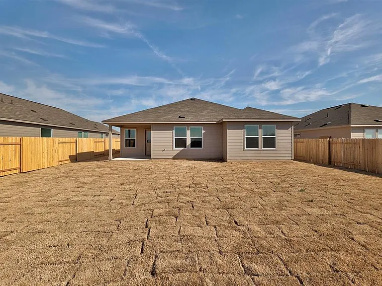 303 Chickasaw Ln — Photo 23