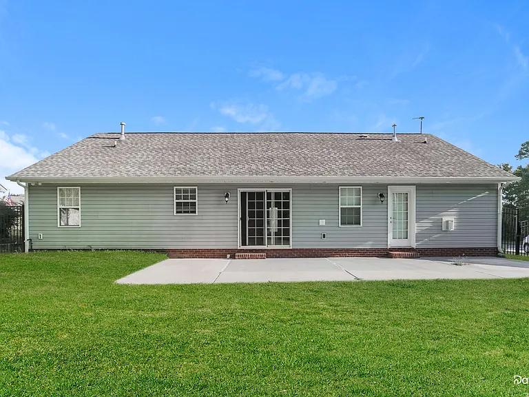 1105 Landen Chase Dr — Photo 15