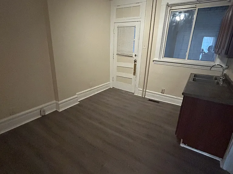 2048 State St — Photo 2