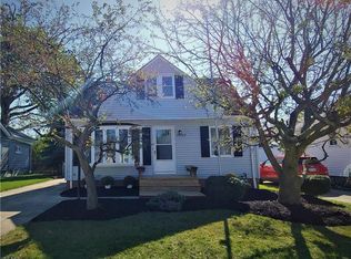 28964 Forestgrove Rd, Eastlake, OH 44095