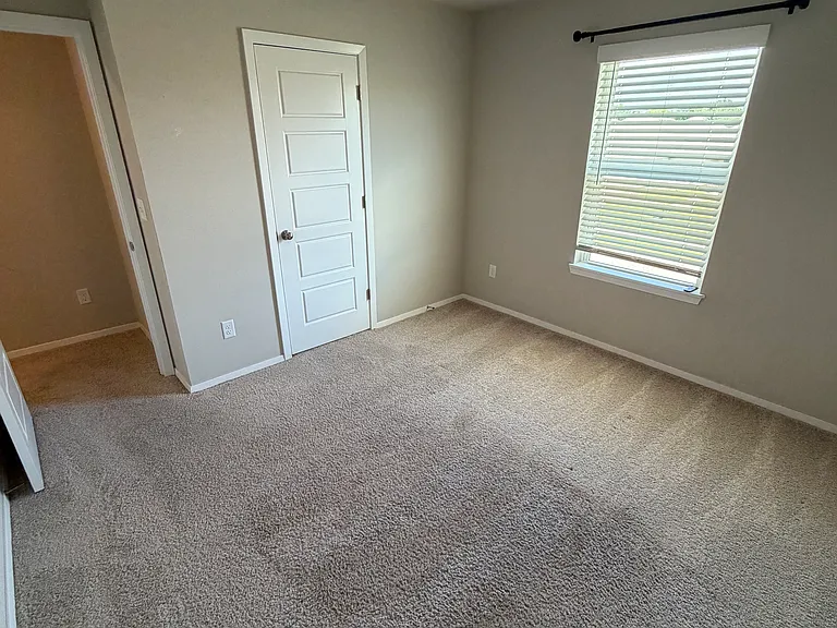 863 E Sparrow Cir — Photo 15