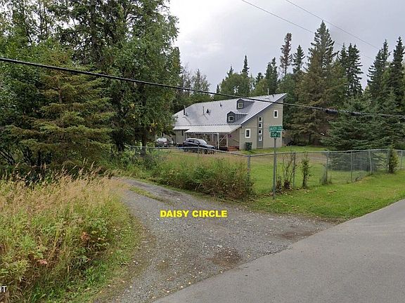 2nd image of TRACT Daisy Cir #A