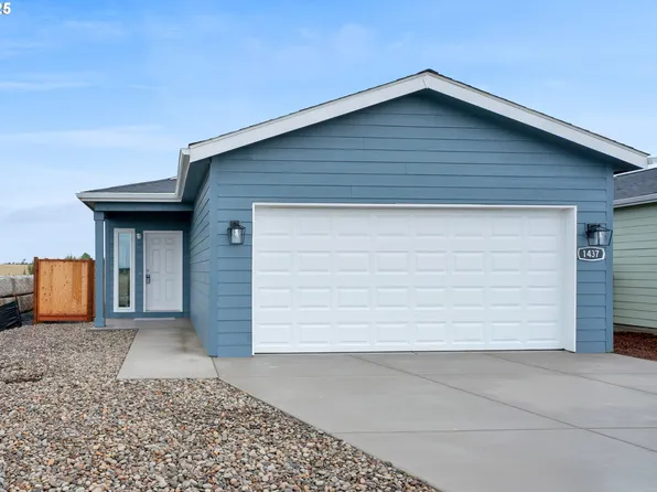 1437 53rd St, Florence, OR 97439