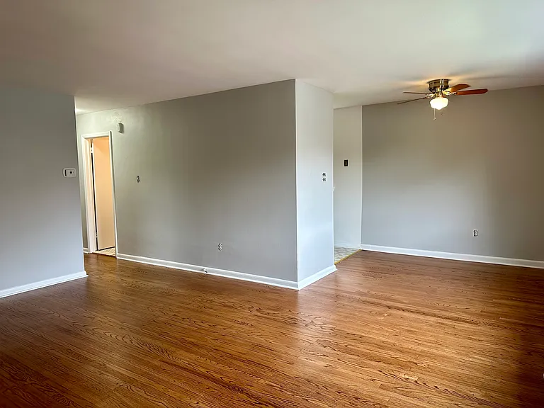320 S Swarthmore Ave #B2 — Photo 2