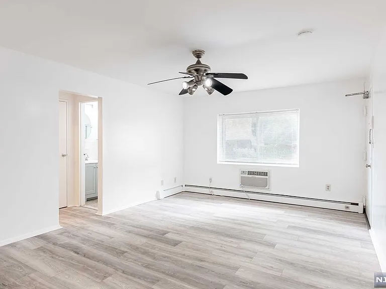 61 Union Ave #B2 — Photo 7