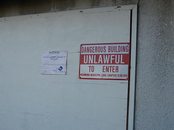 3rd image of 4470 Taft Ave