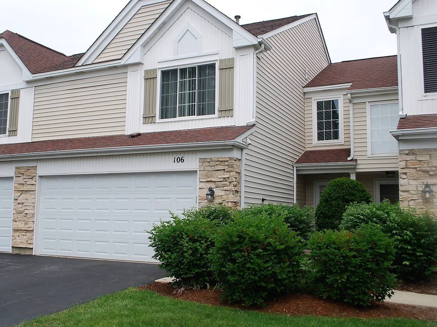 106 Cambridge Ave photo 1