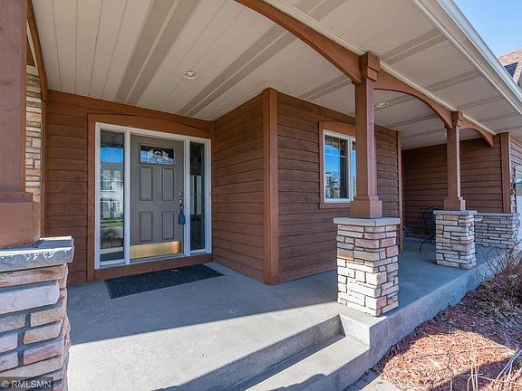 5th image of 3586 Woodland Ct
